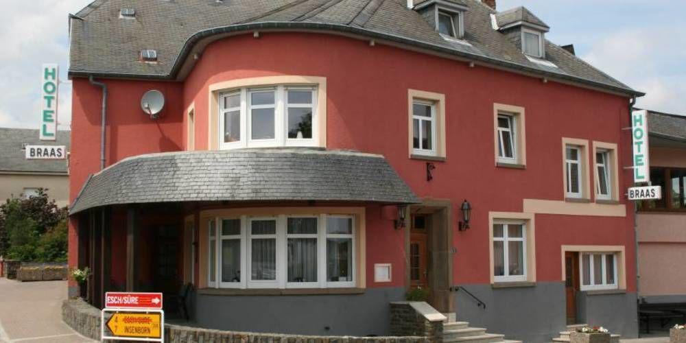Hotel Restaurant Braas Esch-sur-Sûre Eksteriør billede