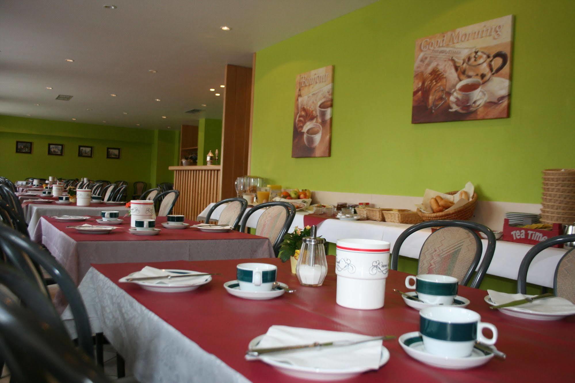 Hotel Restaurant Braas Esch-sur-Sûre Eksteriør billede